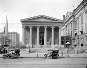Dayton's Old Courthouse in the early 20th century